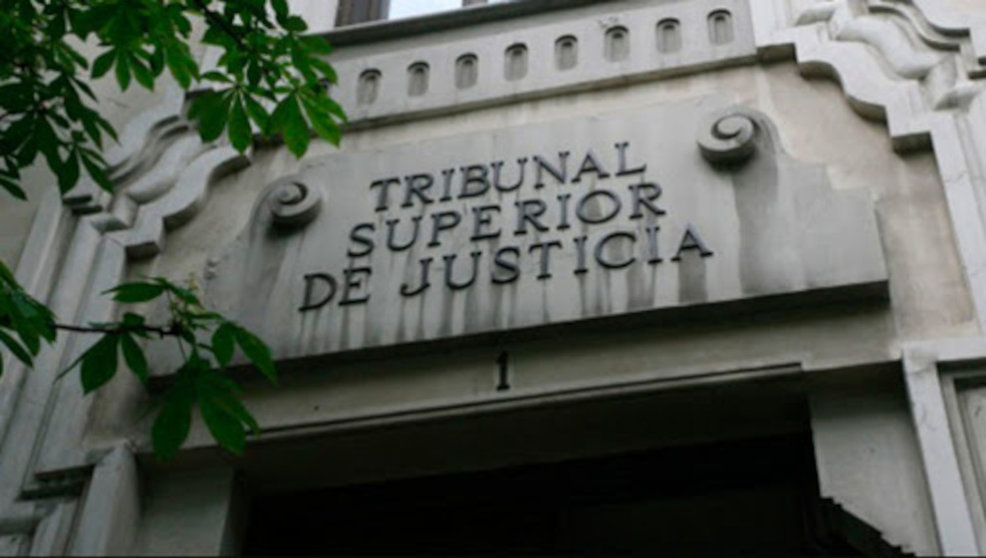 Fachada principal del Tribunal Superior de Justicia