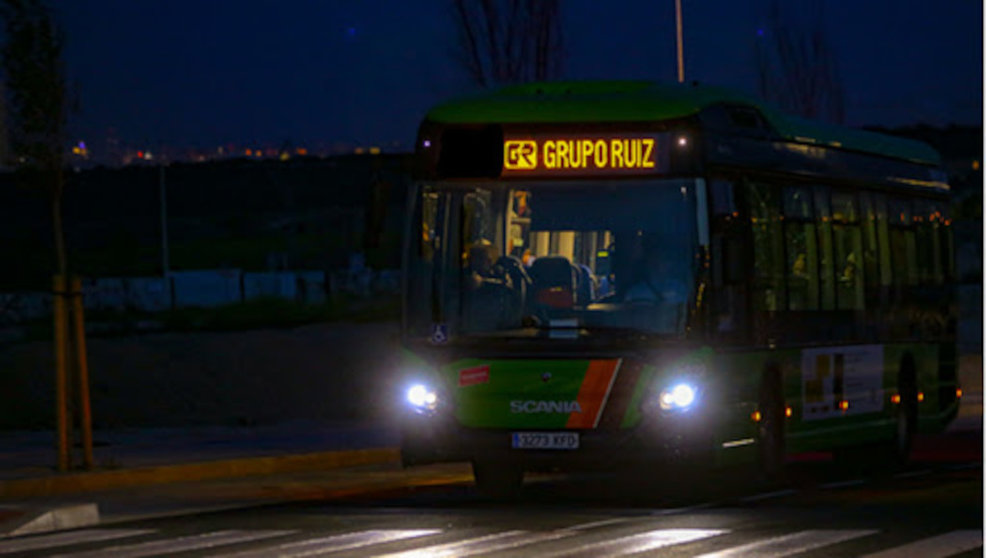Línea nocturna de autobuses interurbanos