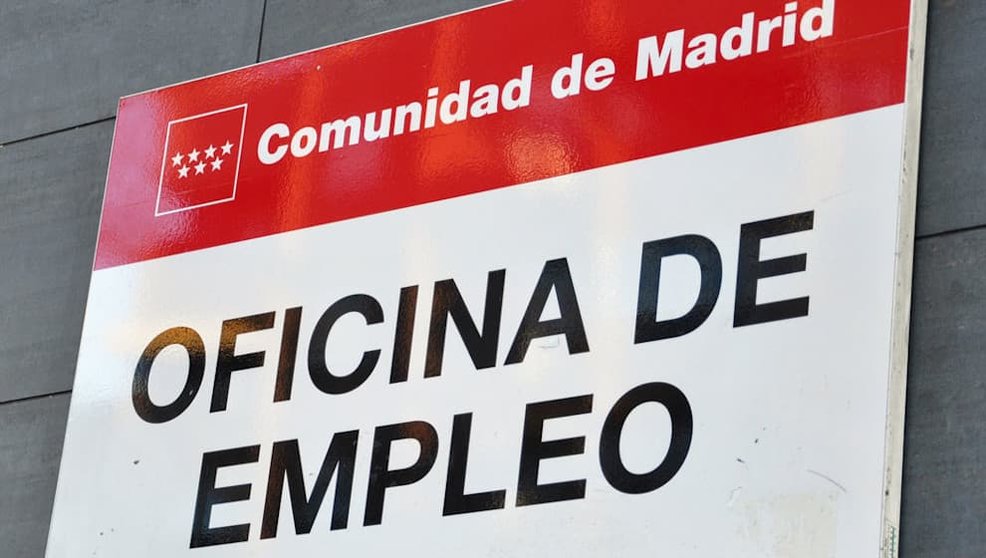 Letrero de una oficina de empleo de la Comunidad de Madrid