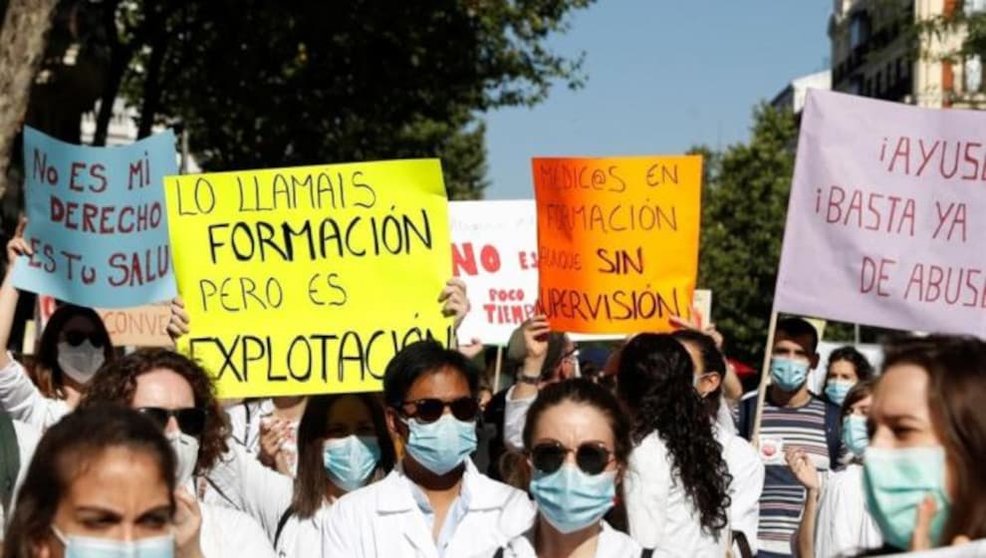 Manifestación de sanitarios por las calles de Madrid