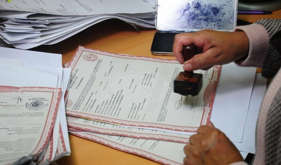 Sale adelante una moción del Ayuntamiento de Fuenlabrada contra el mal funcionamiento del Registro Civil