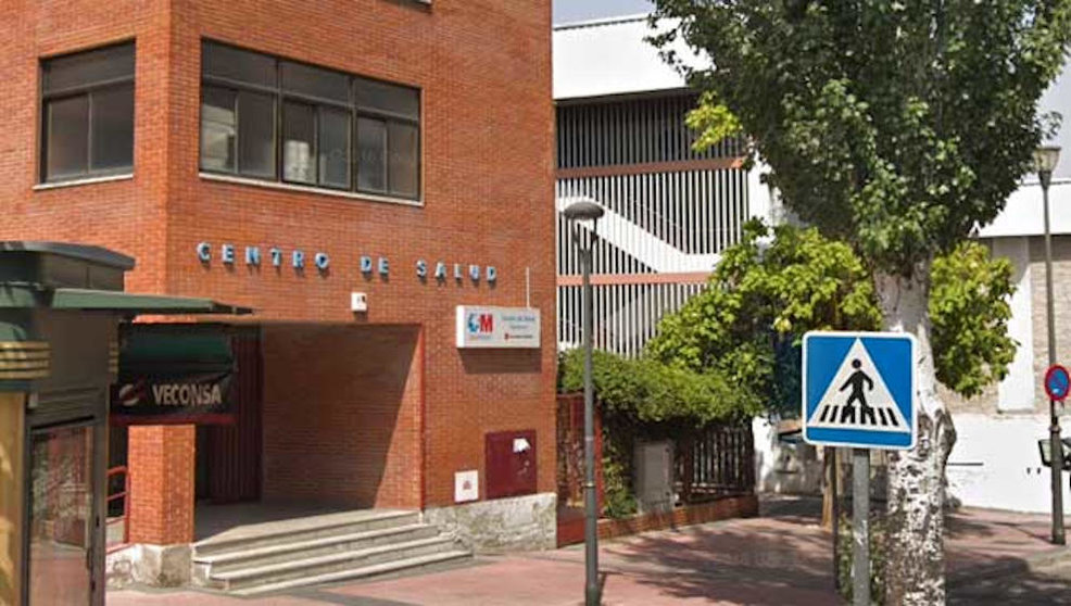 Fachada del Centro de Salud Barcelona, en Móstoles