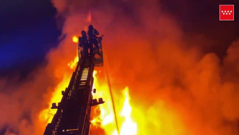 Incendio en una chatarrería de Leganés / Foto: Emergencias 112