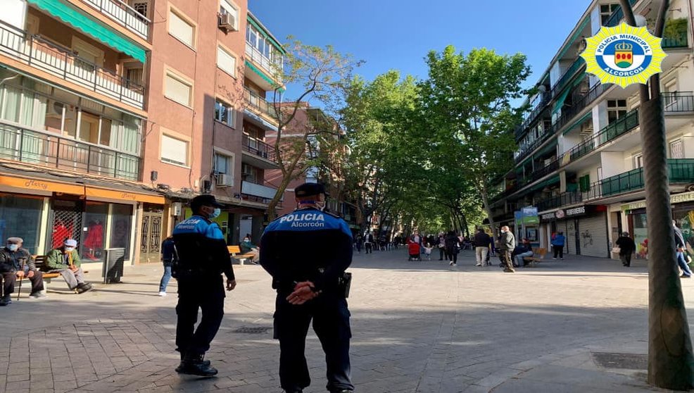 La Policía de Alcorcón paseando por la ciudad / Foto: Policía Local de Alcorcón